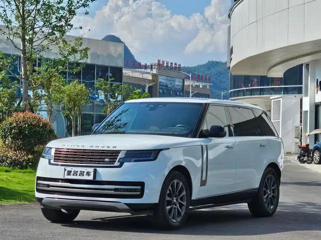 Range Rover 2023 3.0 L6 400PS Grand 7-Seat Extended Edition
