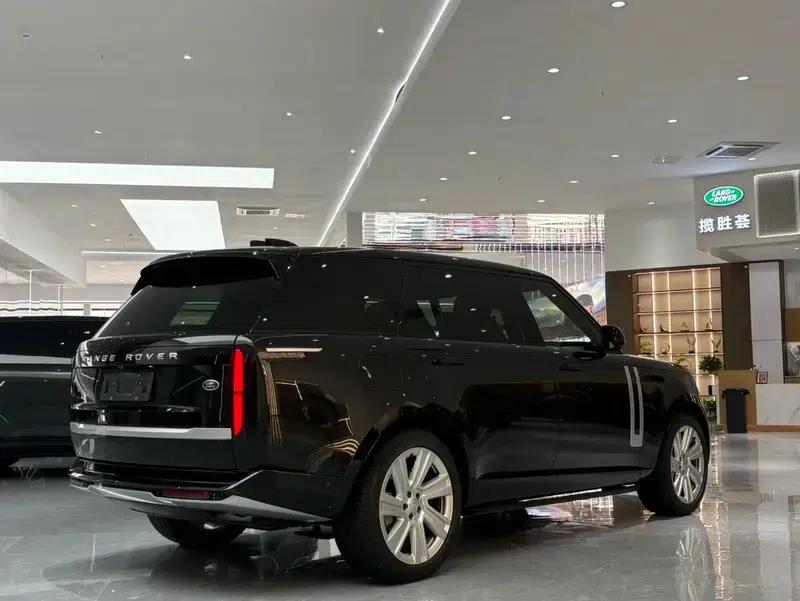 2024 Range Rover 3.0 L6 400PS Autobiography Long Wheelbase — миниатюра 4