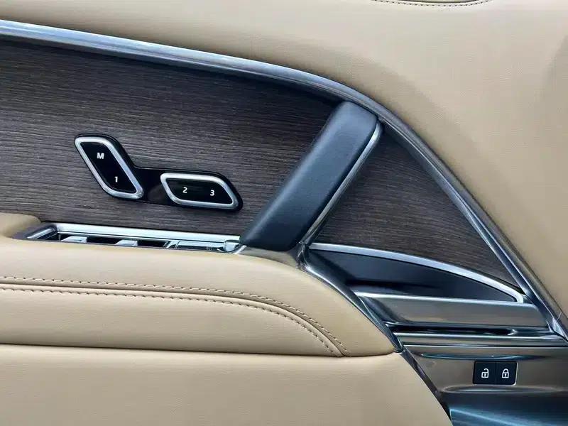 Range Rover 2025 3.0 L6 400PS Grand Long Wheelbase — миниатюра 5