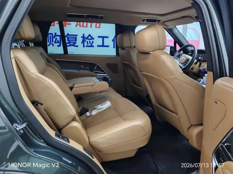 Range Rover 2024 3.0 L6 400PS Grand Long Wheelbase 7-Seater — миниатюра 14
