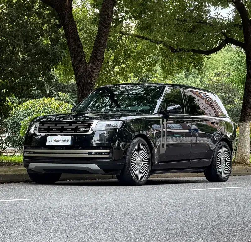 Range Rover 2023 3.0 L6 400PS Grand Long Wheelbase — миниатюра 1