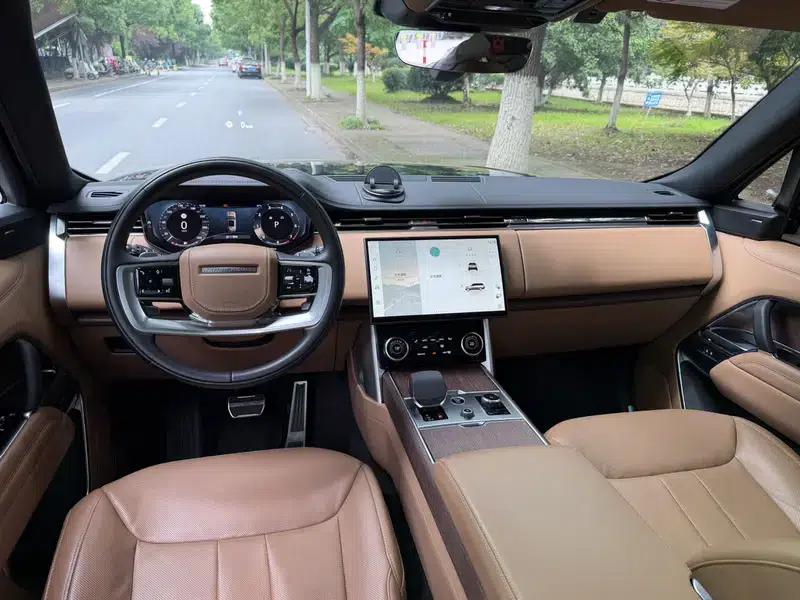 Range Rover 2023 3.0 L6 400PS Grand Long Wheelbase — миниатюра 12