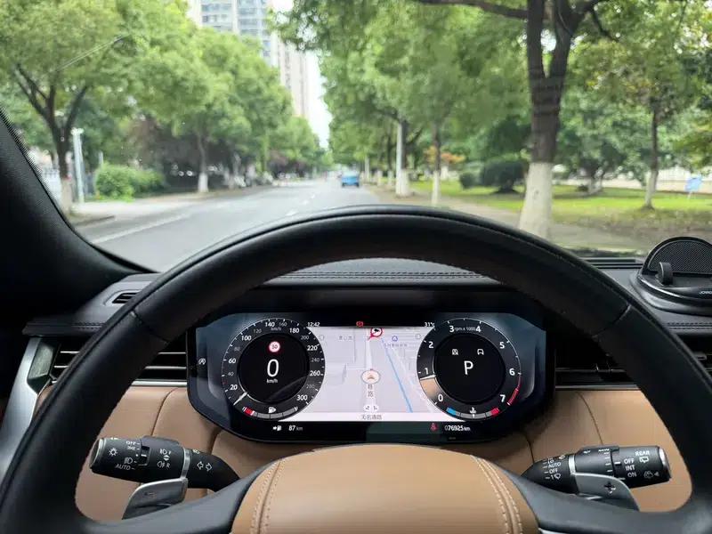 Range Rover 2023 3.0 L6 400PS Grand Long Wheelbase — миниатюра 14