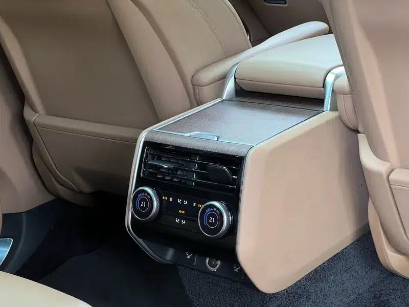 Range Rover 2023 3.0 L6 400PS Grand Long Wheelbase — миниатюра 23