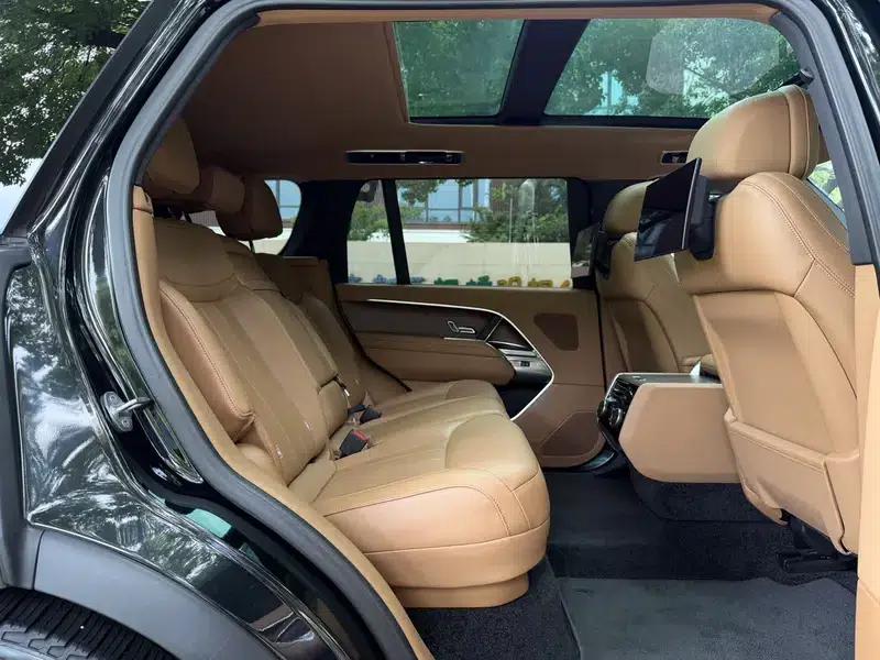 Range Rover 2023 3.0 L6 400PS Grand Long Wheelbase — миниатюра 25