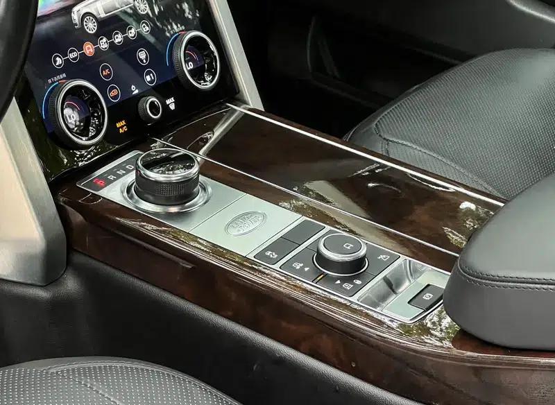 Range Rover 2021 3.0 L6 Legendary Edition — миниатюра 13