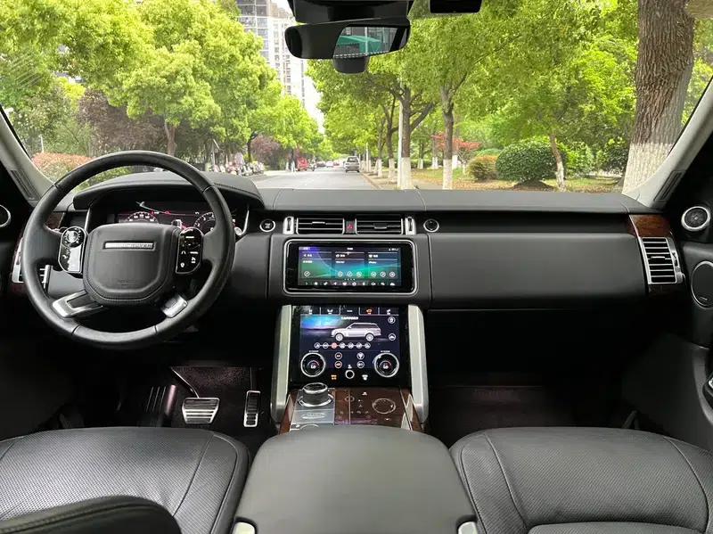 Range Rover 2021 3.0 L6 Legendary Edition — миниатюра 9