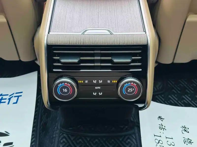 Range Rover 2025 3.0 L6 360PS Grand Edition — миниатюра 4