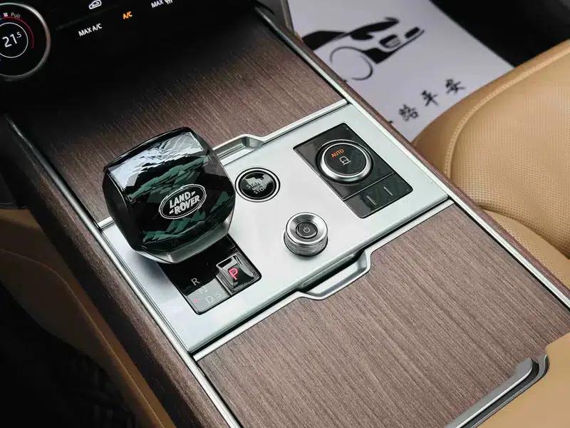 Range Rover 2025 3.0 L6 360PS Grand Edition — миниатюра 6