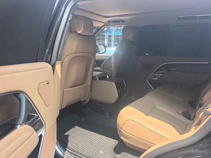 Range Rover 2025 3.0 L6 360PS Grand Edition — миниатюра 8