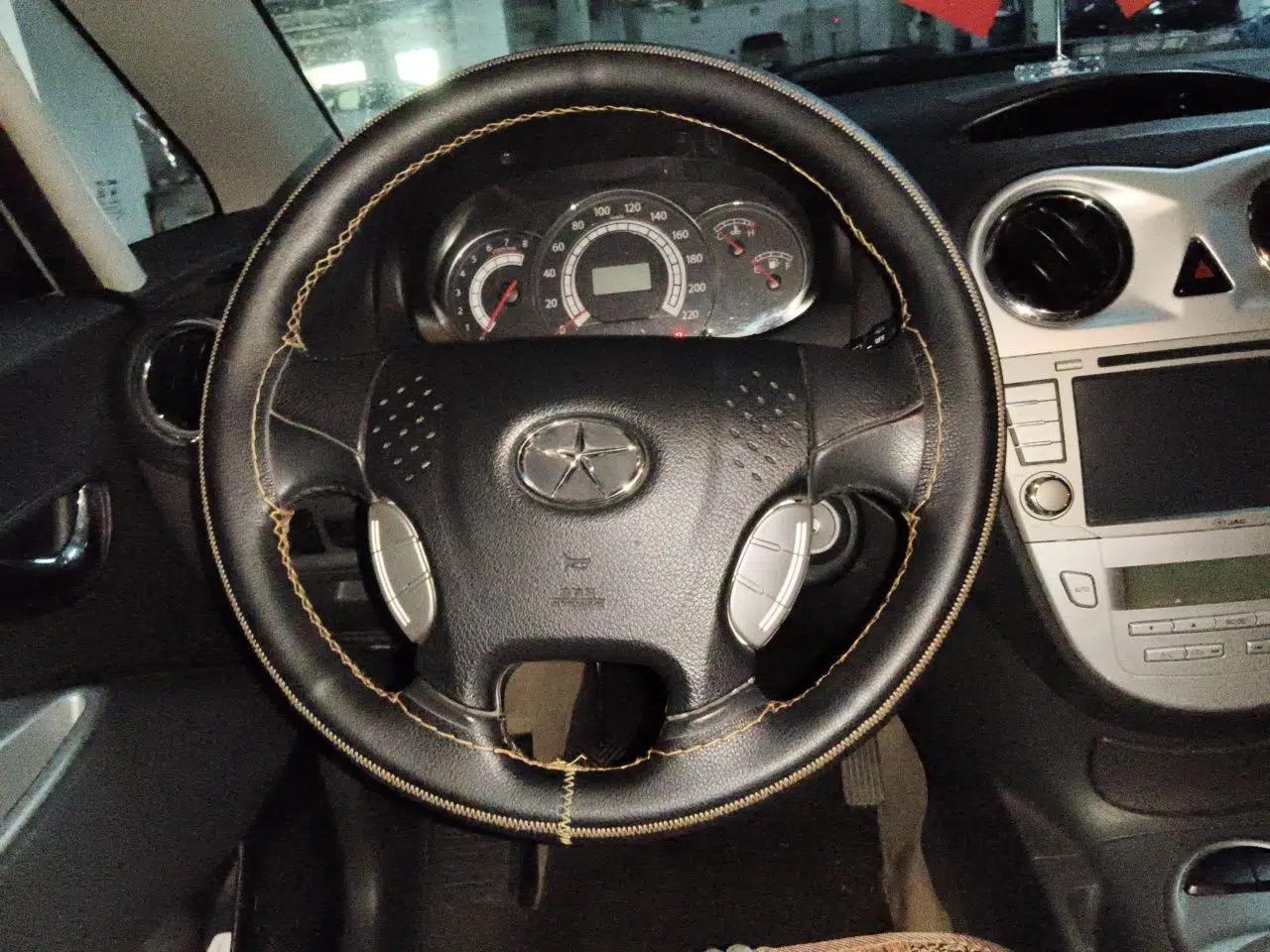 JAC Group Refine M2 2012 1.8L MT Business Luxury 5-Seater — миниатюра 10