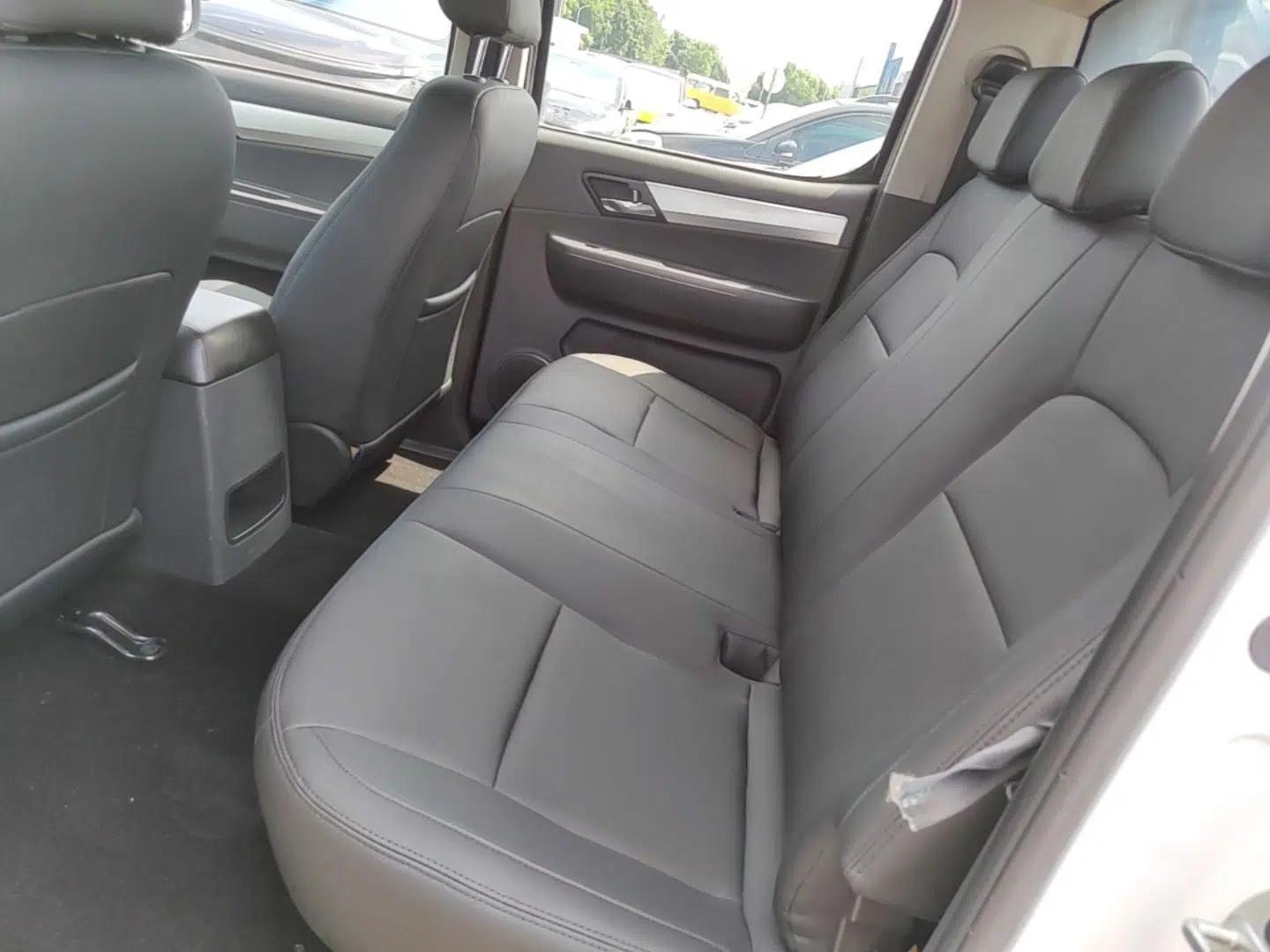 JAC Group T6 2020 2.0T Diesel Two-Wheel-Drive Elite Version Long Wheelbase China VI Emission Standard HFC4DB2-2E — миниатюра 25