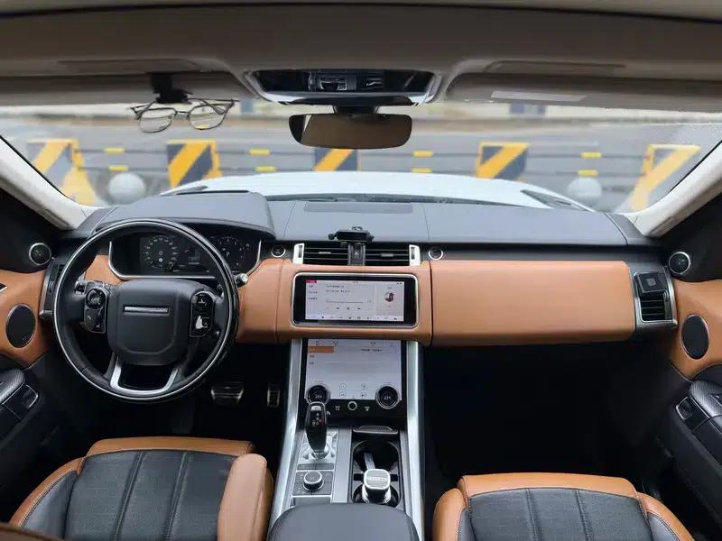 Range Rover Sport 2020 3.0 L6 SE — миниатюра 7