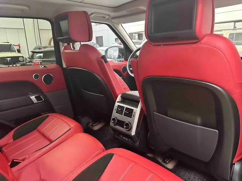 Range Rover Sport 2021 3.0 L6 Black Edition — миниатюра 16
