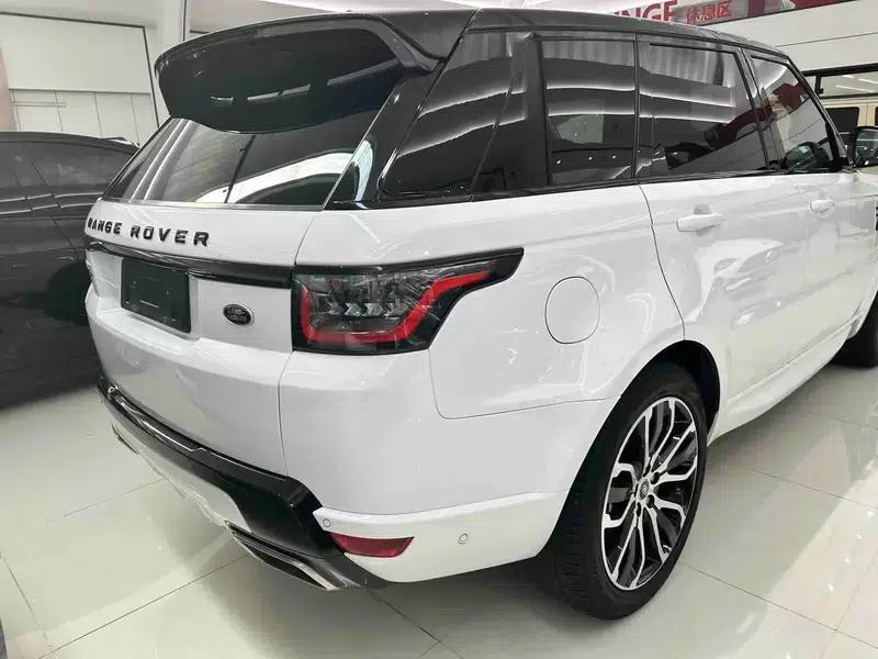 Range Rover Sport 2021 3.0 L6 Black Edition — миниатюра 5