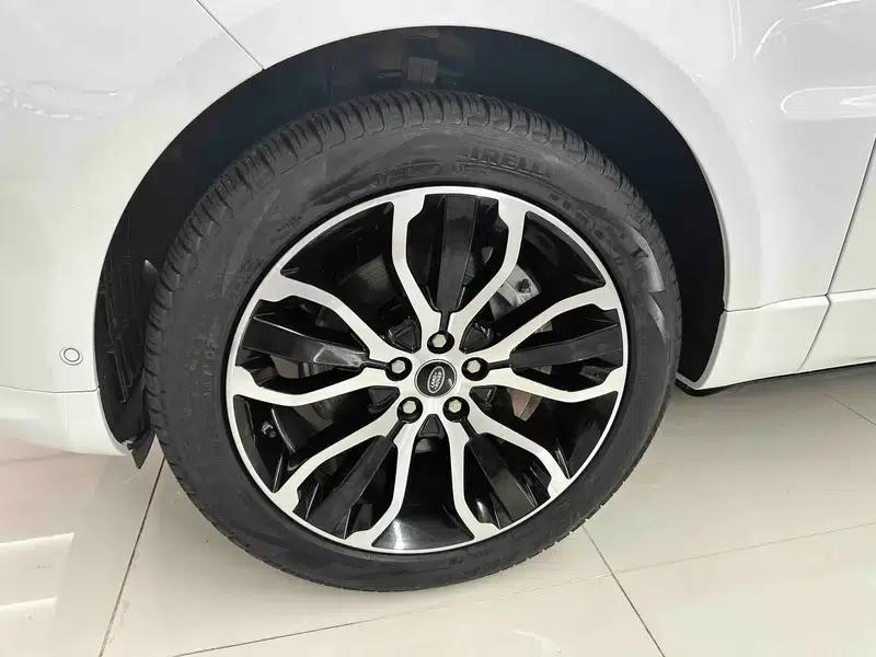 Range Rover Sport 2021 3.0 L6 Black Edition — миниатюра 7