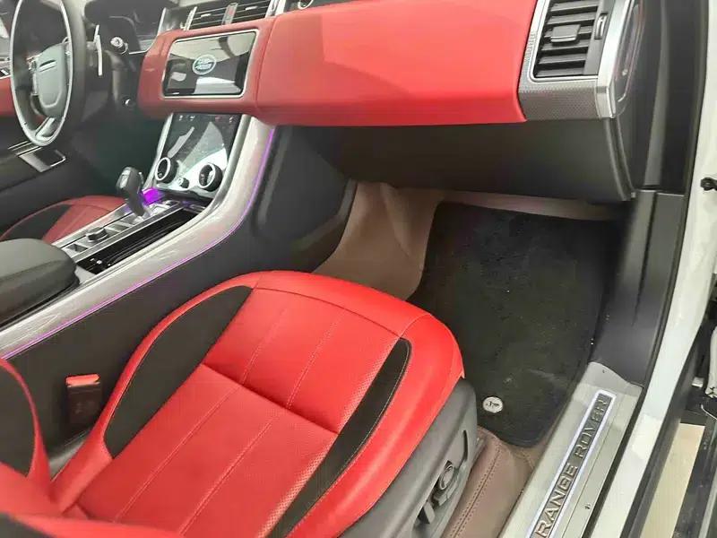 Range Rover Sport 2021 3.0 L6 Black Edition — миниатюра 8