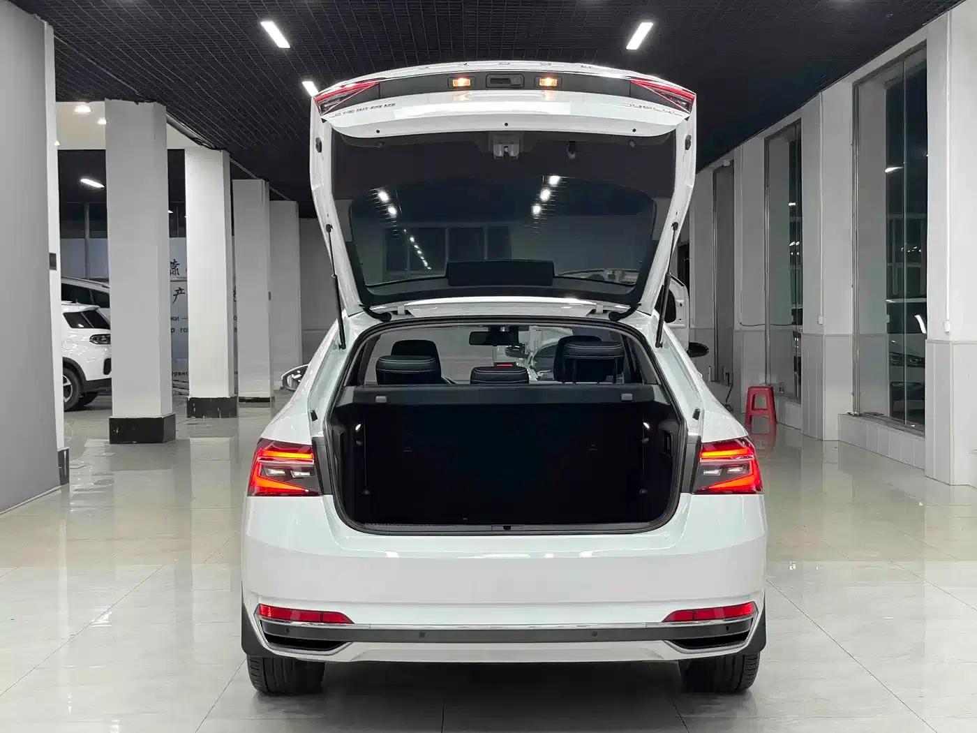 Superb 2022 TSI280 DSG Premium Edition — миниатюра 15