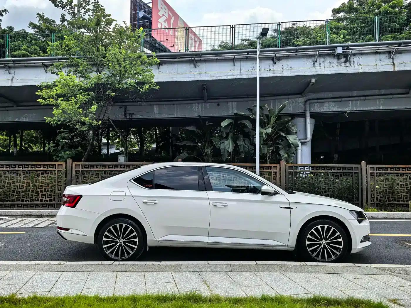 Superb 2018 TSI330 DSG Luxury Edition (National V Emission Standard) — миниатюра 12
