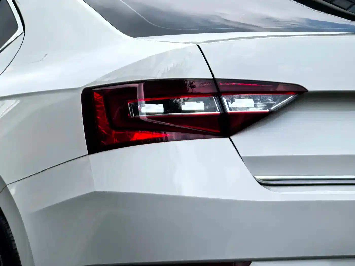 Superb 2018 TSI330 DSG Luxury Edition (National V Emission Standard) — миниатюра 18