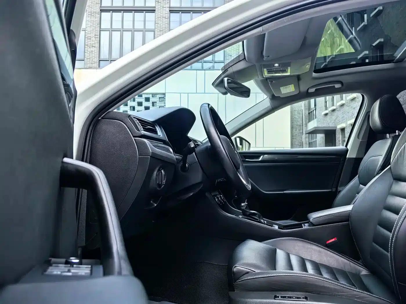 Superb 2018 TSI330 DSG Luxury Edition (National V Emission Standard) — миниатюра 26