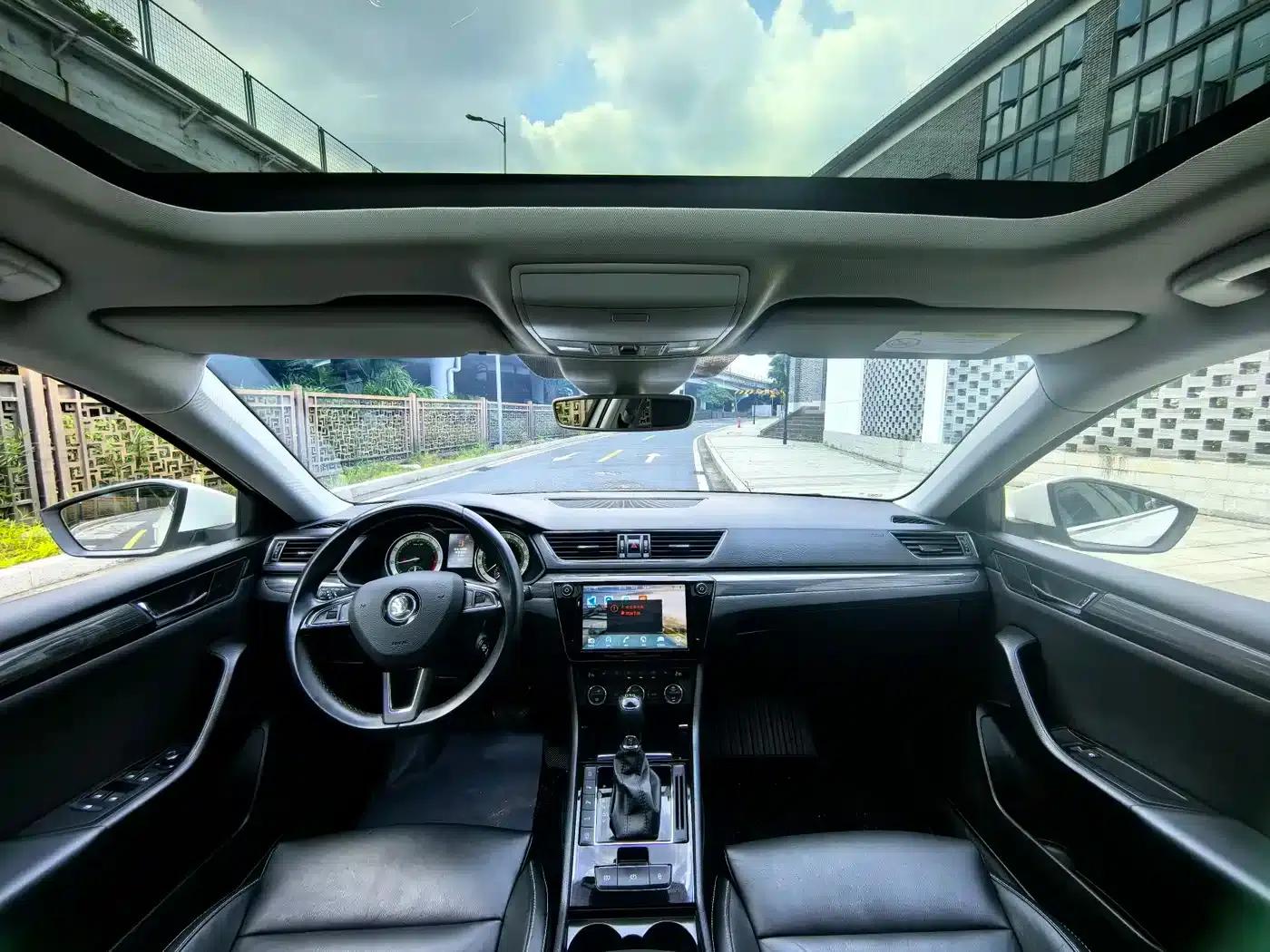 Superb 2018 TSI330 DSG Luxury Edition (National V Emission Standard) — миниатюра 31