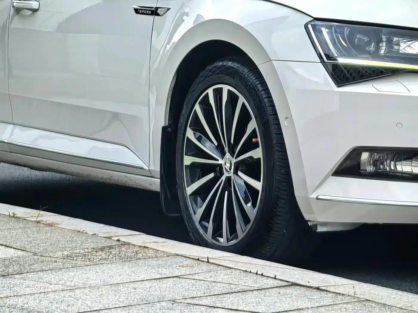 Superb 2018 TSI330 DSG Luxury Edition (National V Emission Standard) — миниатюра 6