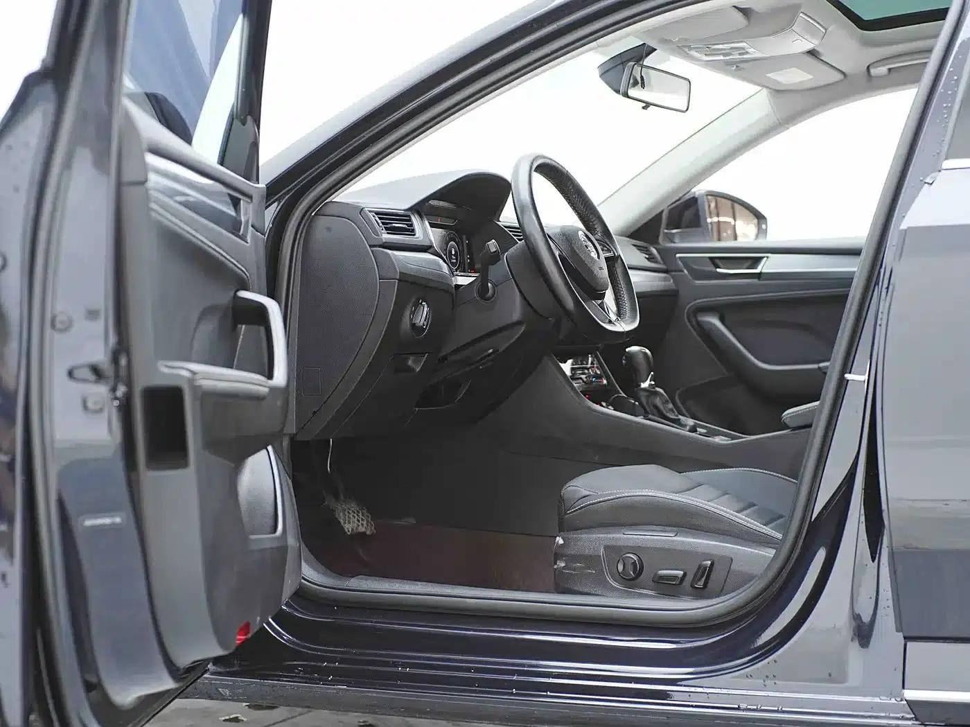 Superb 2023 Facelift TSI280 DSG Premium Edition — миниатюра 11