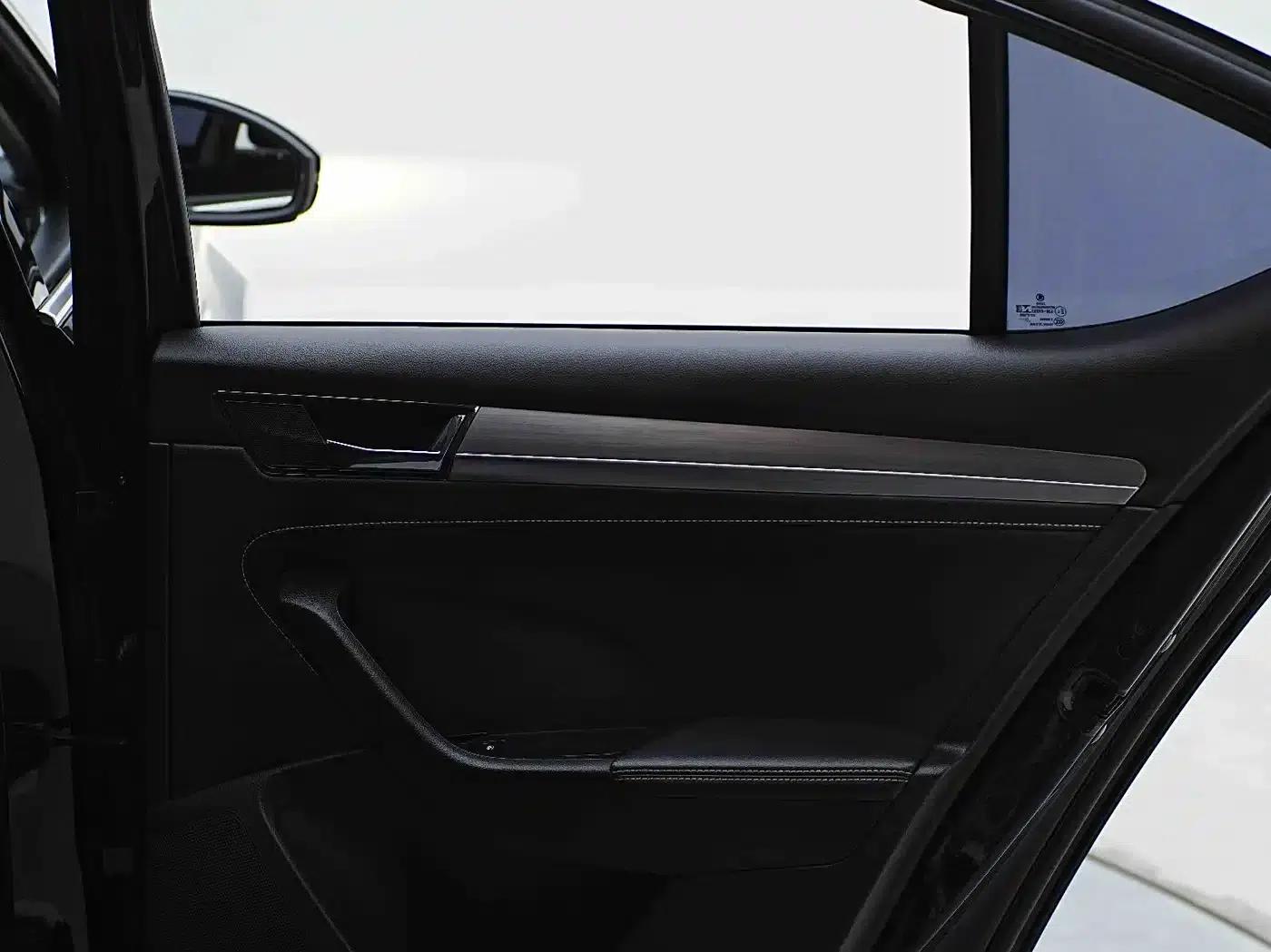 Superb 2023 Facelift TSI280 DSG Premium Edition — миниатюра 19