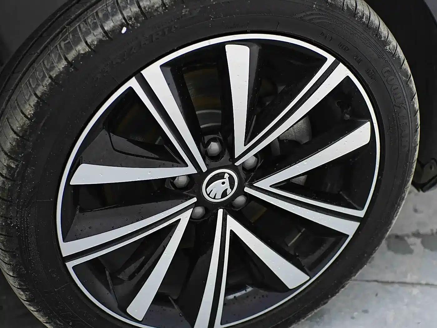 Superb 2023 Facelift TSI280 DSG Premium Edition — миниатюра 21