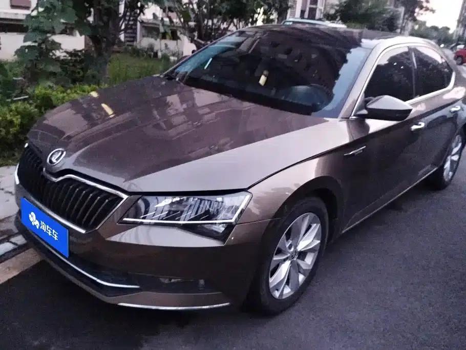 Superb 2018 TSI330 DSG Comfort Edition (National V Emission Standard) — миниатюра 1