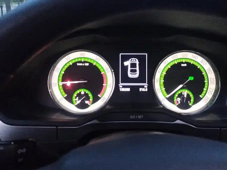 Superb 2018 TSI330 DSG Comfort Edition (National V Emission Standard) — миниатюра 14