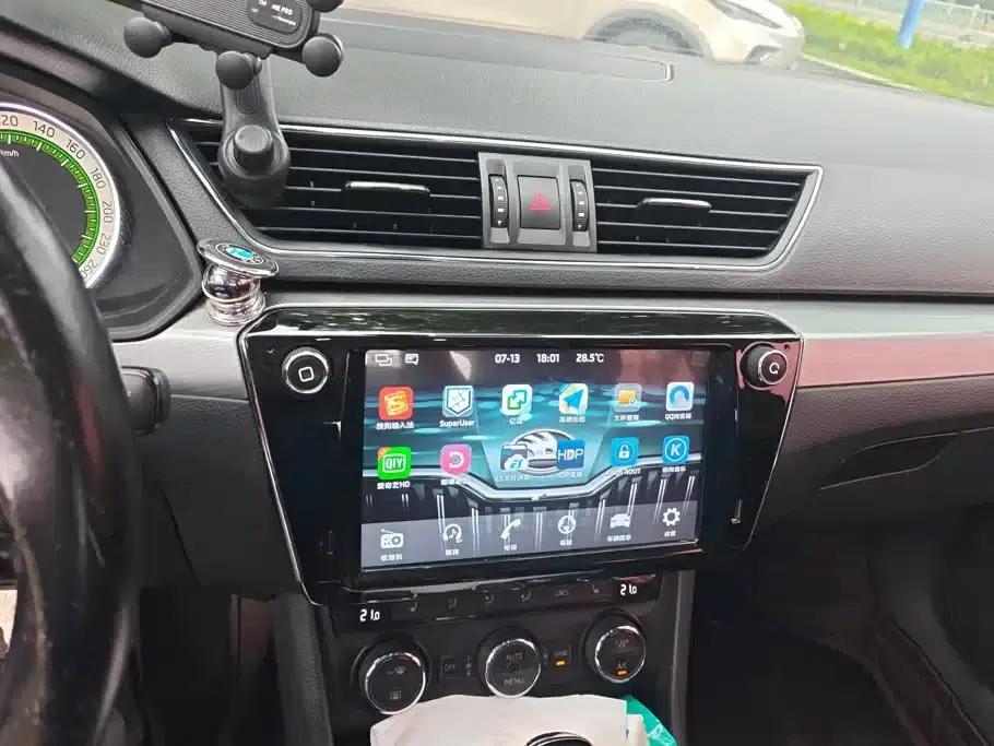 Superb 2018 TSI330 DSG Comfort Edition (National V Emission Standard) — миниатюра 12