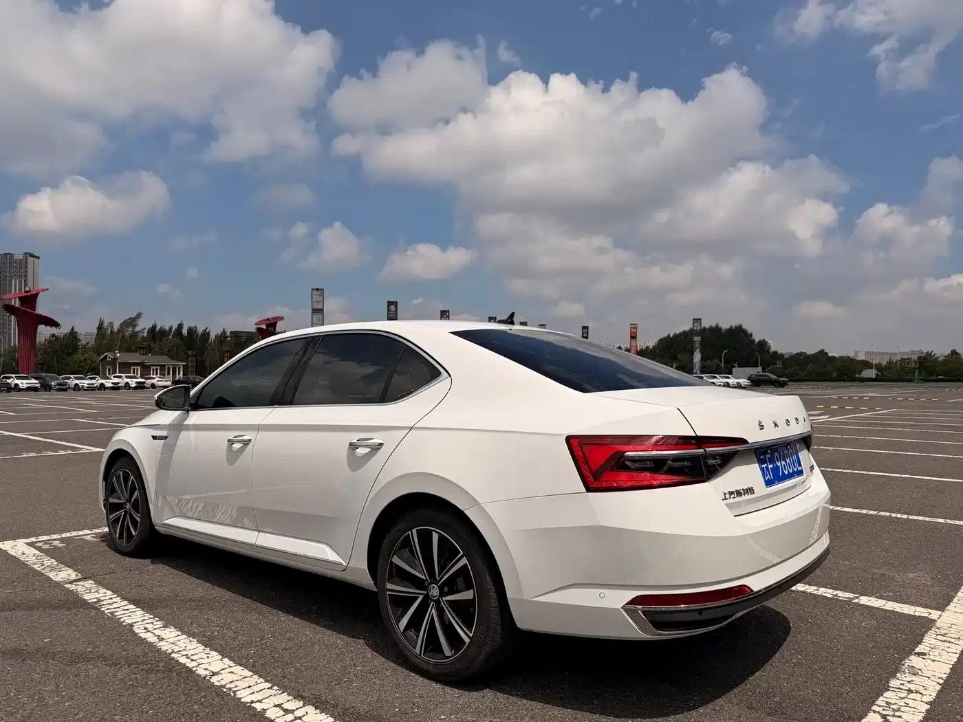 Superb 2024 TSI280 DSG Premium Edition — миниатюра 4
