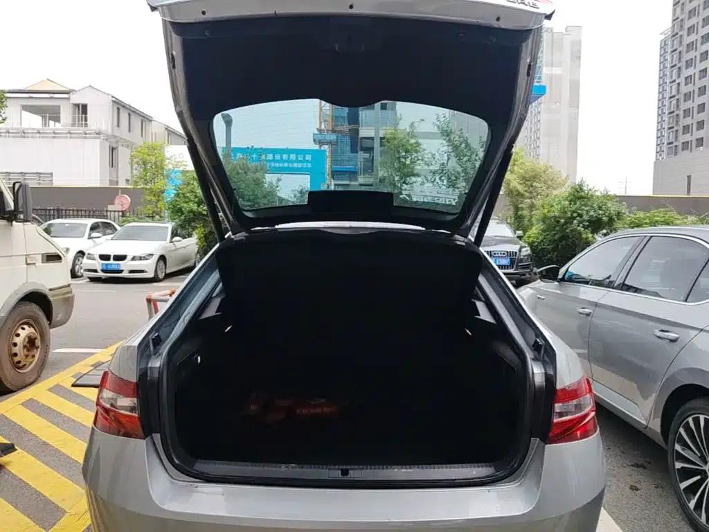 Superb 2018 TSI330 DSG Luxury Edition (National V Emission Standard) — миниатюра 16