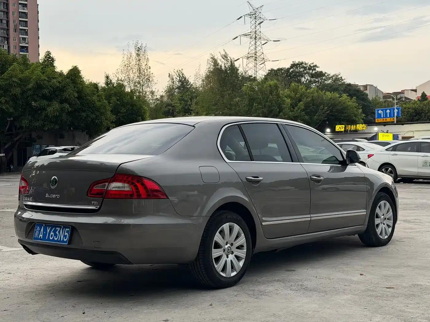 Superb 2009 1.8TSI Automatic Elegance Edition — миниатюра 5
