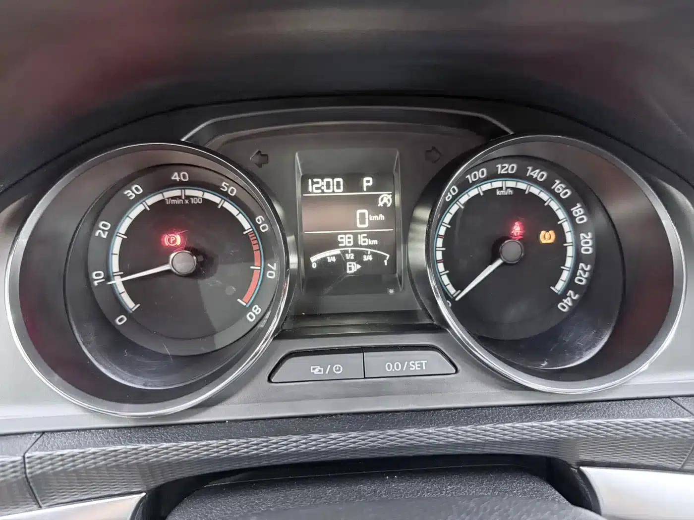 Kamiq 2022 1.5L Automatic Comfort Edition — миниатюра 7