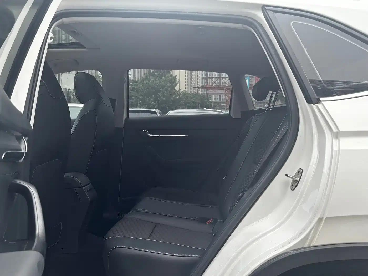 Kamiq 2020 1.5L Automatic Comfort Edition — миниатюра 6