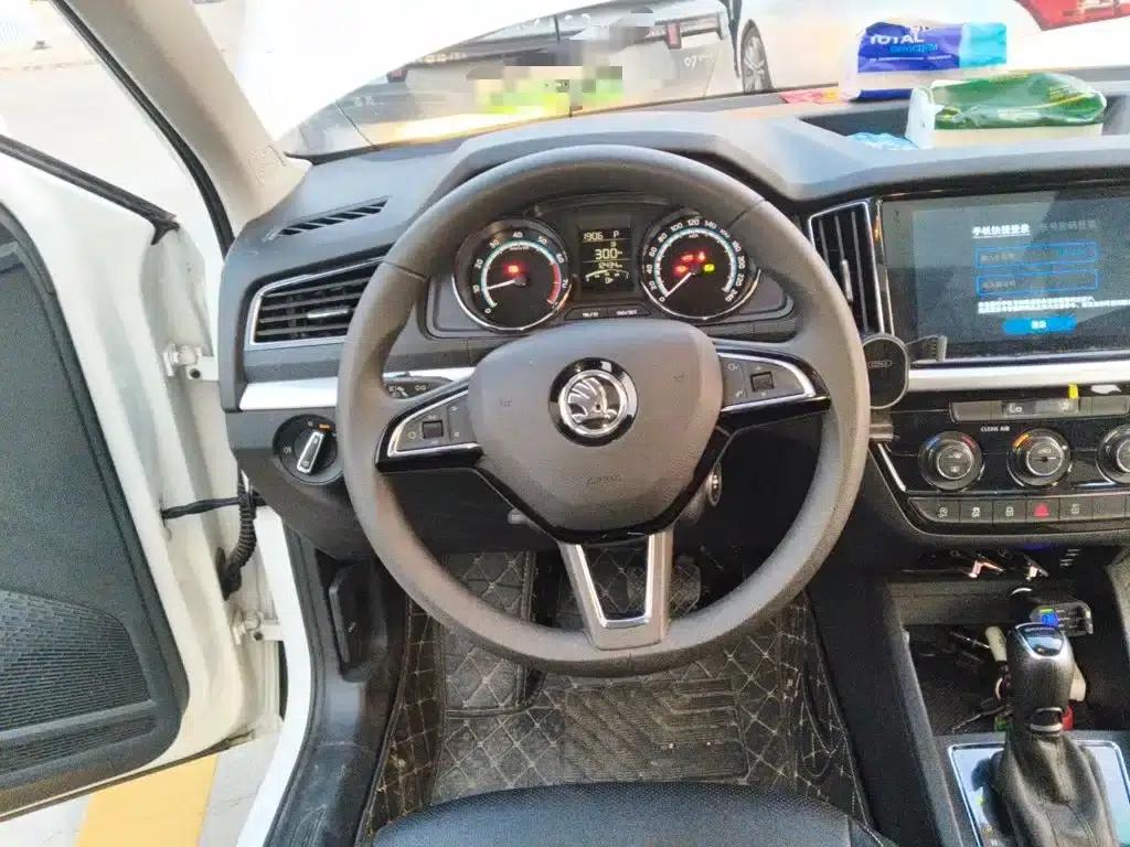 Kamiq 2023 Facelift 1.5L Automatic Comfort Edition — миниатюра 3
