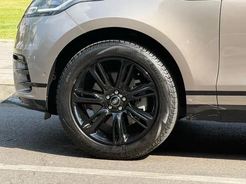 Range Rover Velar 2021 P250 Black Limited Edition — миниатюра 9