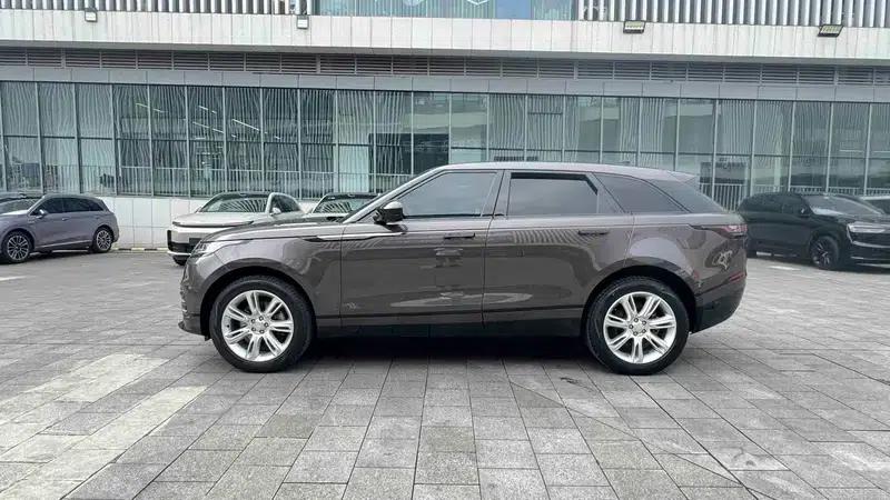 Range Rover Velar 2022 250PS Gold Edition — миниатюра 4