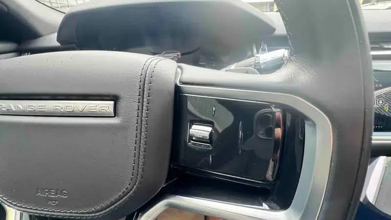 Range Rover Velar 2022 250PS Gold Edition — миниатюра 9