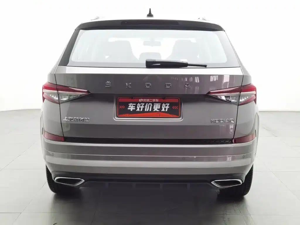 2023 Kodiaq Facelift TSI330 5-seater 2WD Luxury Edition — миниатюра 4