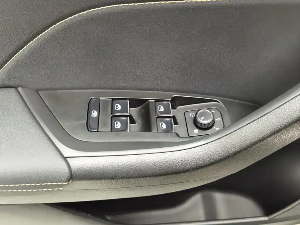 2023 Kodiaq Facelift TSI330 5-seater 2WD Luxury Edition — миниатюра 9
