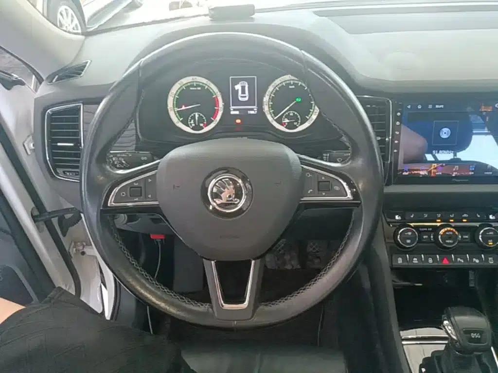 2018 Kodiaq Facelift TSI330 7-Seat 2WD Luxury Technology Edition — миниатюра 11