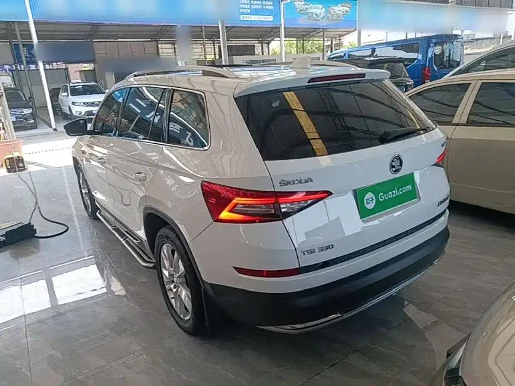 2018 Kodiaq Facelift TSI330 7-Seat 2WD Luxury Technology Edition — миниатюра 5