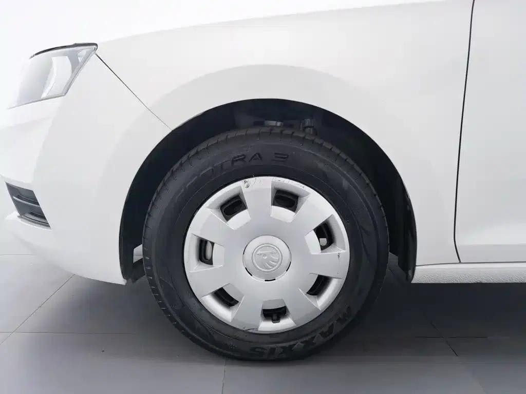 Rapid 2019 Facelift 1.5L Manual Entry-Level Version (China VI Emission Standard) — миниатюра 17