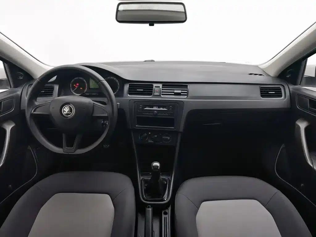 Rapid 2019 Facelift 1.5L Manual Entry-Level Version (China VI Emission Standard) — миниатюра 5