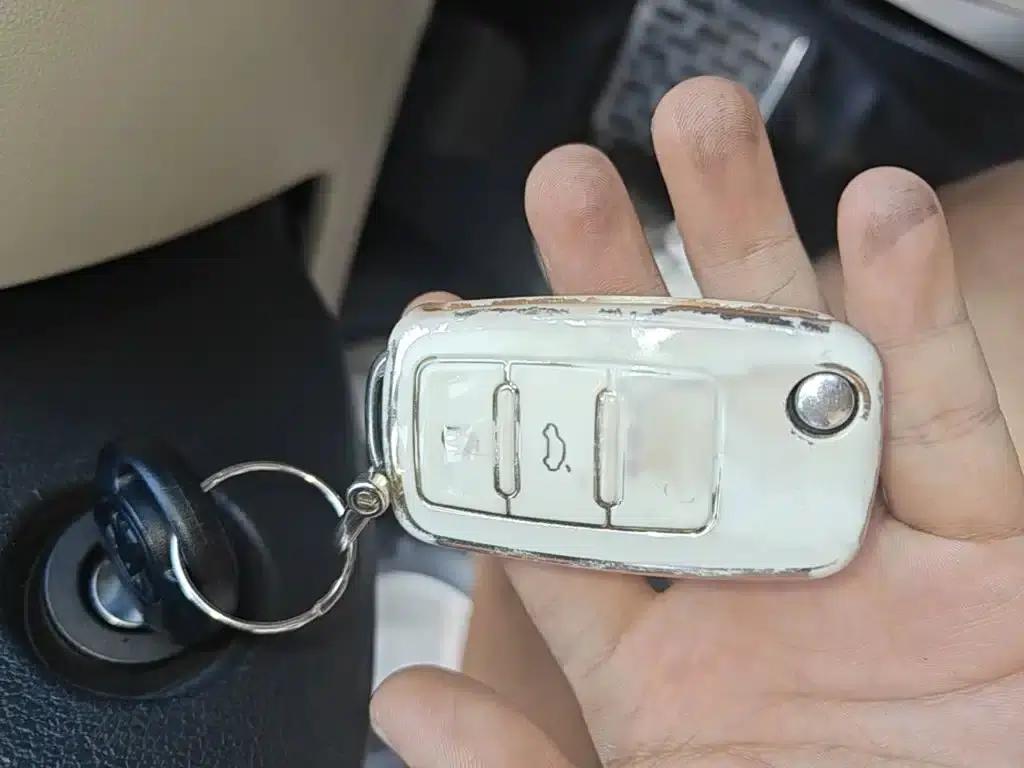 Rapid 2015 1.6L Automatic Smart Selection Model — миниатюра 9