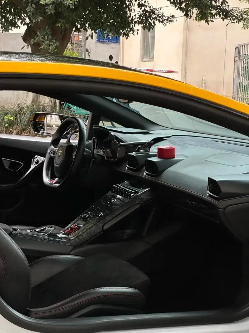 Huracán 2016 Huracán RWD Coupe — миниатюра 7